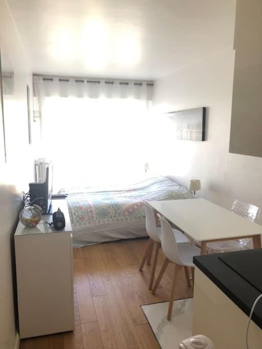 Nice Flat St Germain En Laye Centre 30 Minutes To Paris Saint-Germain-en-Laye ภายนอก รูปภาพ