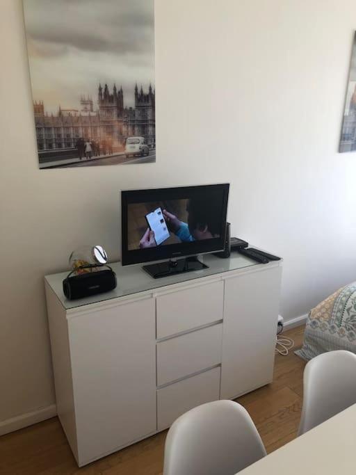 Nice Flat St Germain En Laye Centre 30 Minutes To Paris Saint-Germain-en-Laye ภายนอก รูปภาพ