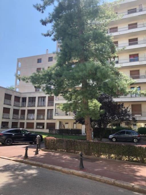 Nice Flat St Germain En Laye Centre 30 Minutes To Paris Saint-Germain-en-Laye ภายนอก รูปภาพ